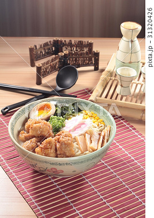 ramen  31320426