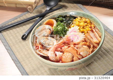 ramen  31320464