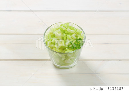 chopped celery stems 31321874
