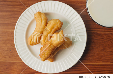 Chinese traditional snacks deep fried dough stick 31325070