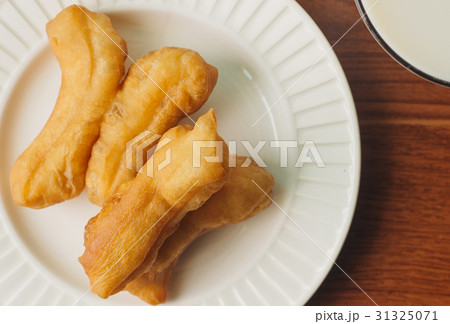 Chinese traditional snacks deep fried dough stick 31325071
