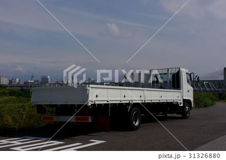 2tトラック(平ボディーロング) 31326880