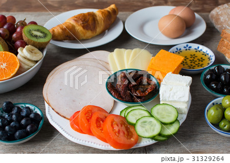 Healthy breakfast selection Healthy breakfast selection 31329264