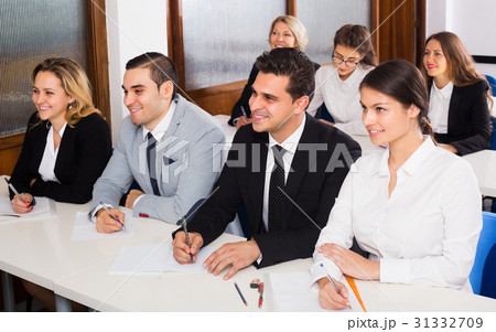 Professor and professionals at courses Professor and professionals at courses 31332709