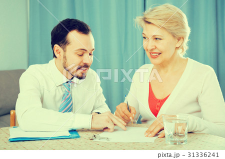 Mature woman and rent agent 31336241