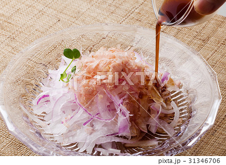 オニオンサラダ 31346706