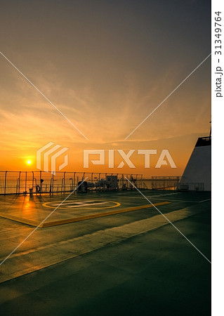 船旅・夕景 31349764