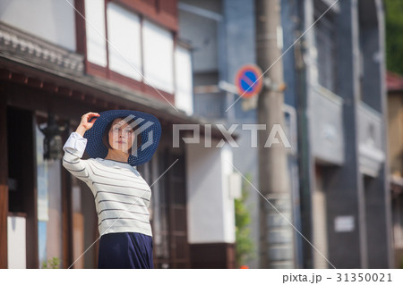 観光 旅 女性 古都 観光 旅 女性 古都 31350021