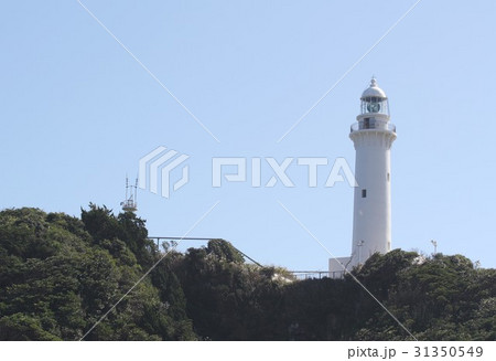 福島県いわき市の太平洋岸に建つ塩屋崎灯台 福島県いわき市の太平洋岸に建つ塩屋崎灯台 31350549