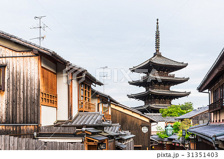 京都　八坂の塔 31351403