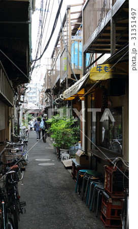 路地裏の風景 路地裏の風景 31351497