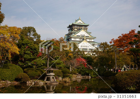秋の大阪城 31351663