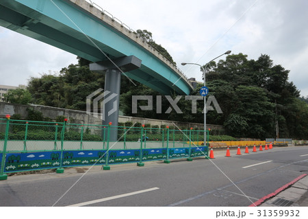 MRT elevated and under construction in Taiwan 31359932