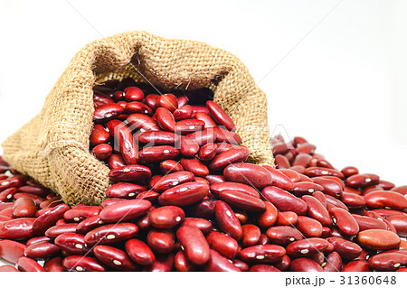 Red bean in hemp sack isolated on white background 31360648