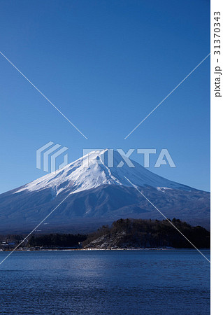 河口湖から望む富士山 31370343