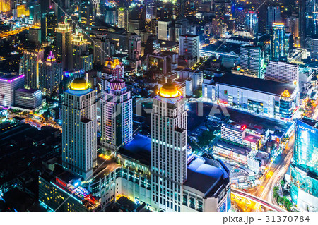 タイの首都バンコクのビル群の夜景 31370784