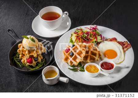 ワッフル ベルギー料理 Waffle Belgium dish ワッフル ベルギー料理 Waffle Belgium dish 31371152