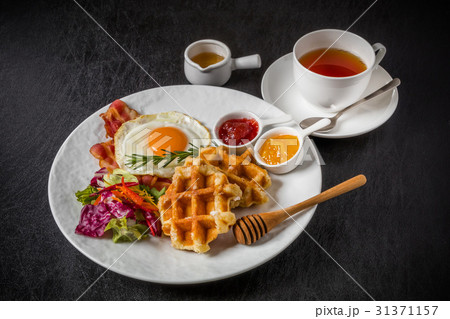 ワッフル　ベルギー料理　Waffle Belgium dish 31371157