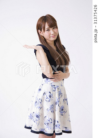女の子 紹介 31375426