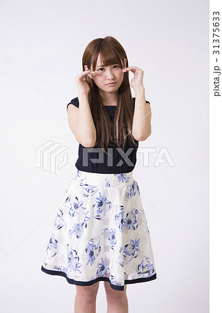 女の子 涙 31375633