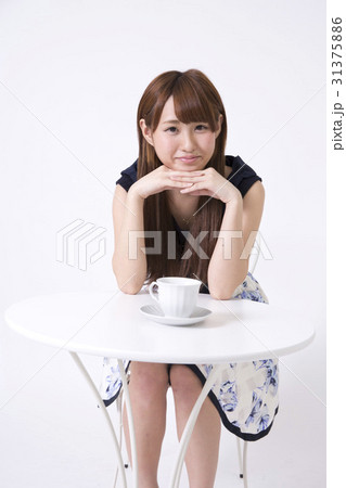 女の子 カフェ 31375886