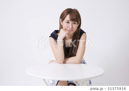 女の子 カフェ 31375918