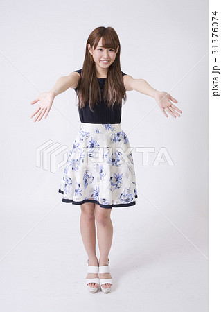 女の子 おいで 31376074
