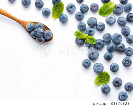 Blueberries isolated on white background 31379323