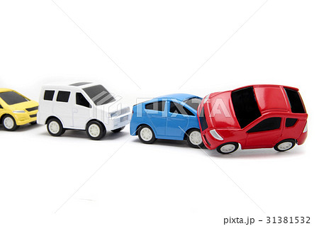 交通事故イメージ　逆走 31381532