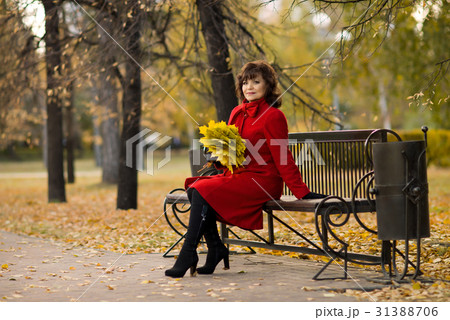 beautiful woman 31388706