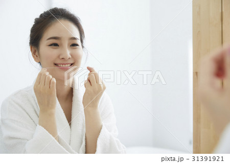 鏡 女性 女 31391921