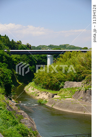 養老川と圏央道　千葉県市原市 31394528