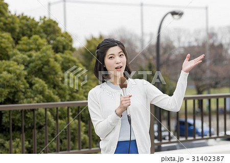 女子アナ　リポーター 31402387