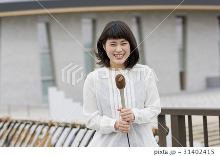 女子アナ　リポーター 31402415