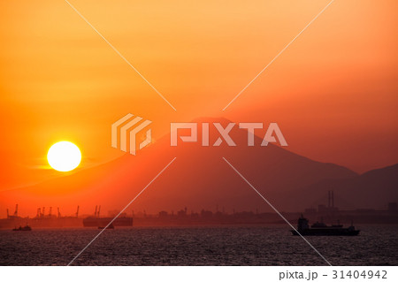 うみほたるから富士山に沈む夕日 31404942