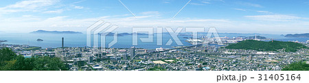 宇多津の市街地のパノラマ　瀬戸大橋も 31405164