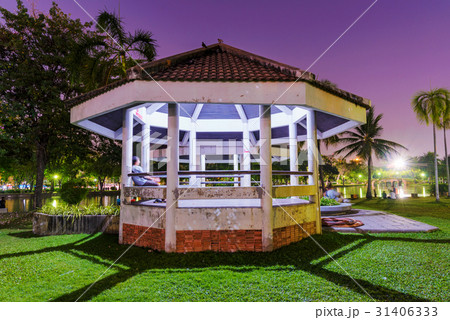 Pavilion at night 31406333