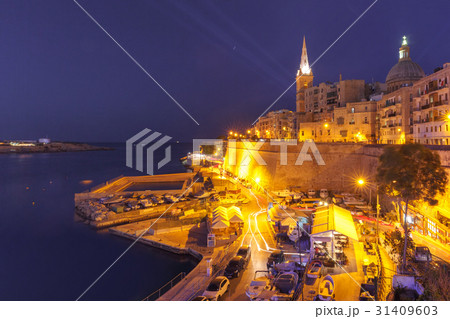 Valletta Skyline at dark night, Malta 31409603