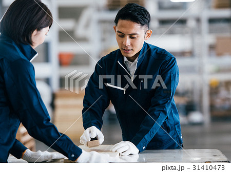 工場 作業員 工場 作業員 31410473
