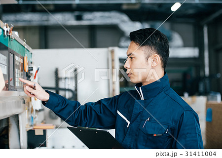 工場　作業員 31411004