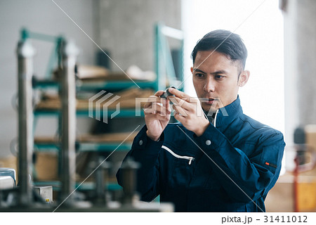 工場 作業員 工場 作業員 31411012