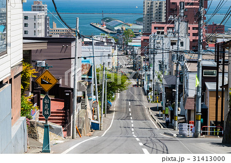 船見坂から小樽港を望む 夏の小樽市 北海道の写真素材