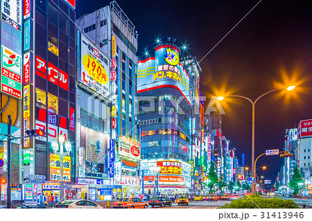 東京 新宿 歌舞伎町の夜景の写真素材