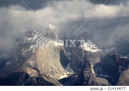 Cuernos Paine Grande, Torres Del Paine National 31414677
