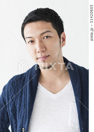 30代男性1人 ライフスタイル 白バック 30代男性1人 ライフスタイル 白バック 31420605