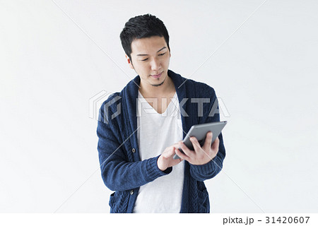 30代男性1人 ライフスタイル 白バック 30代男性1人 ライフスタイル 白バック 31420607