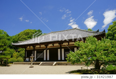 奈良・秋篠寺本堂５ 31421987