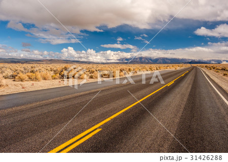 Open highway in California 31426288