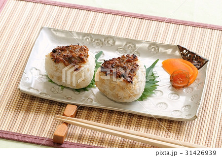 蕗味噌の焼きおにぎり 蕗味噌の焼きおにぎり 31426939