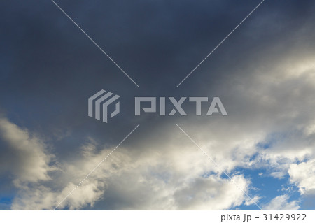 dramatic moody dark storm cloud sky 31429922